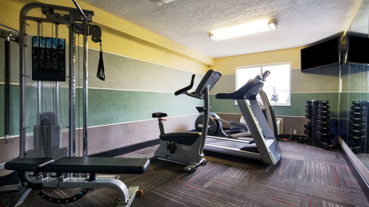 Best Western Norwalk Bagian luar foto